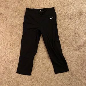 Nike Dri-Fit Capri Leggings